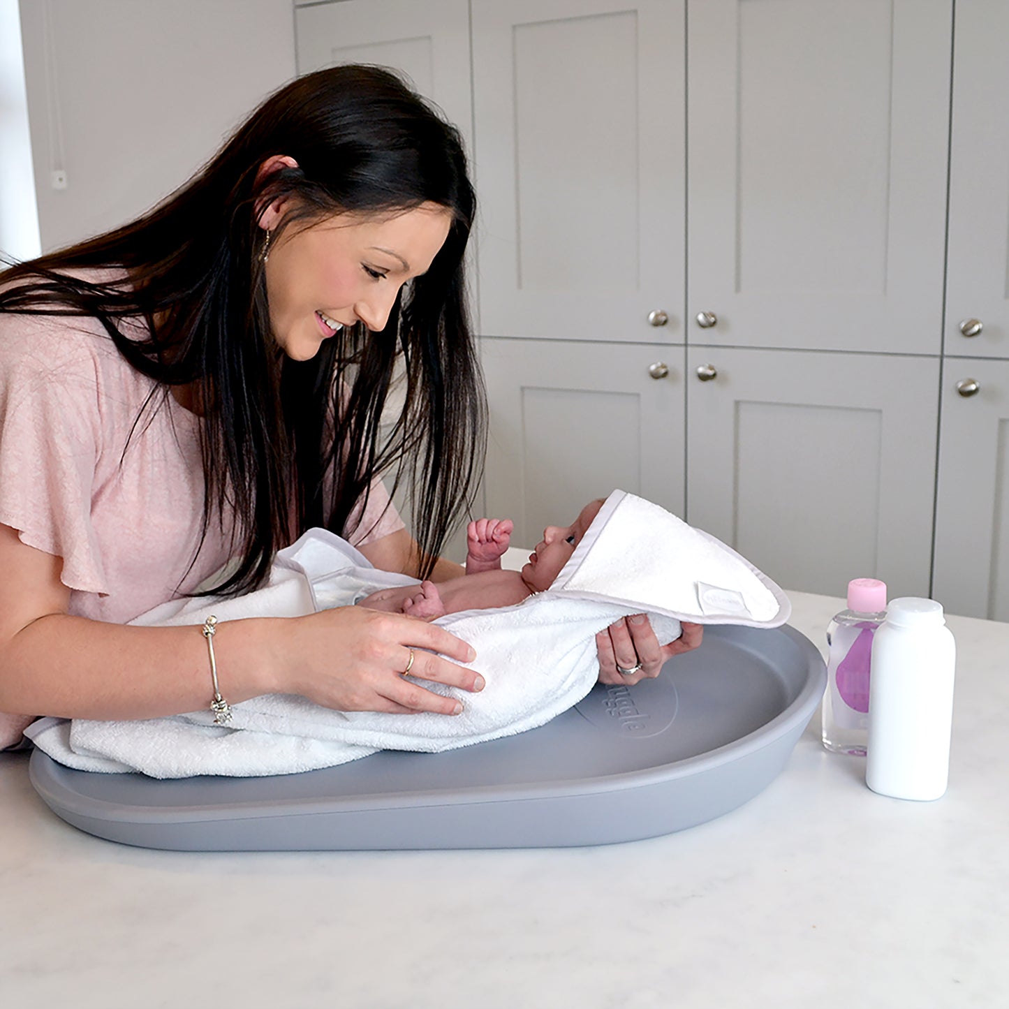Shnuggle Squishy Changing Mat Pebble Grey